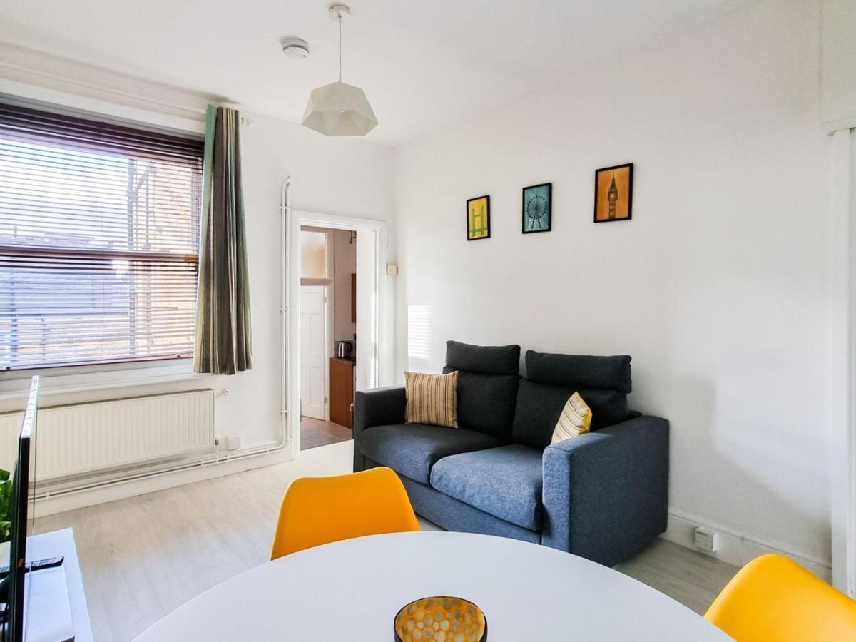 Pass The Keys Wimbledon Hideaway Apartman London Kültér fotó